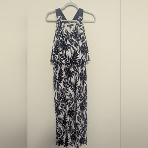 Banana Republic Blue and White Leaf Print Pleated Dress